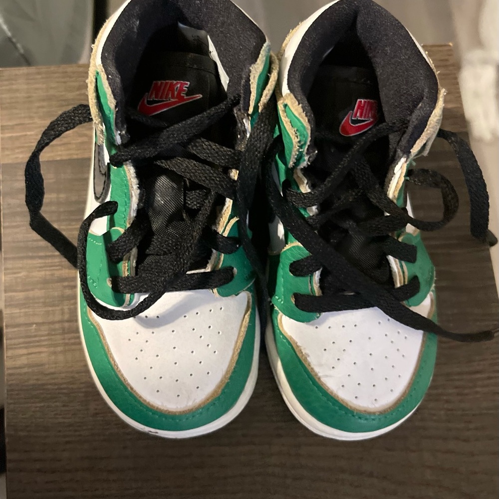 Toddler Jordan 1s